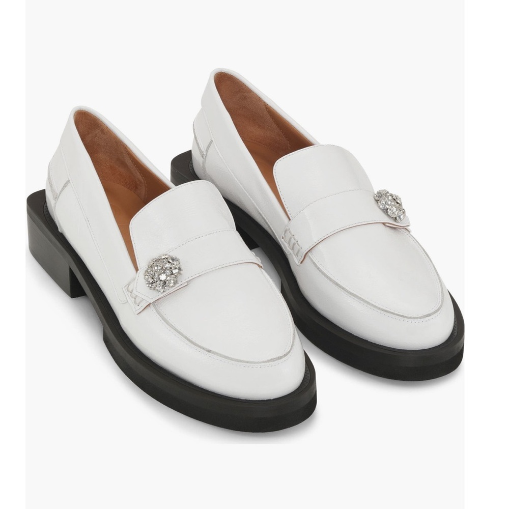 🆕 GANNI
White Jewel Loafers